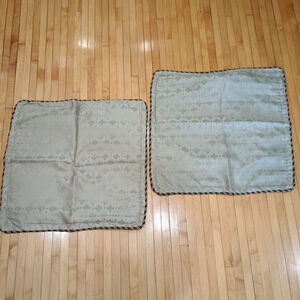 2 Croft & Barrow Euro Shams 26x26 Plum Gold Jacquard Reversible Rope Trim